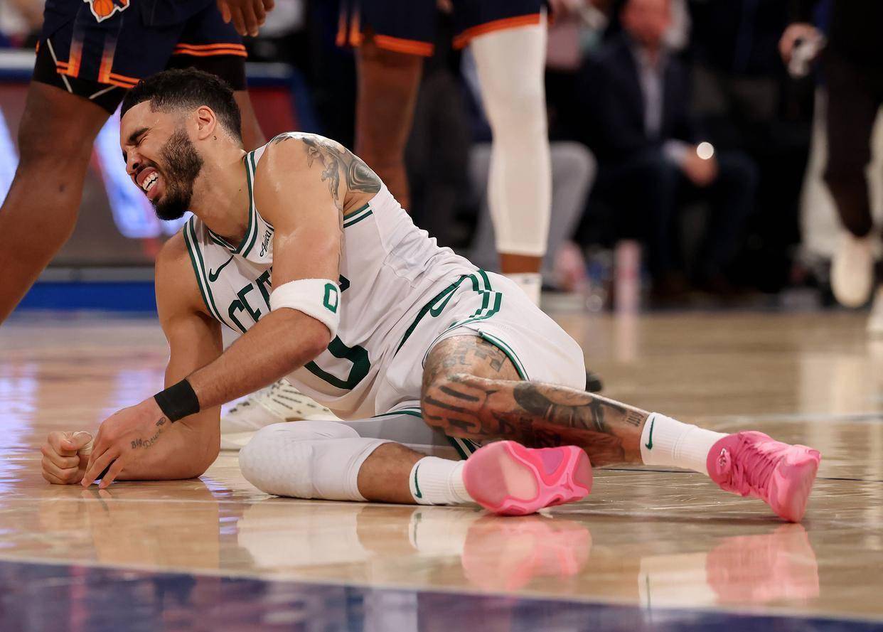 关于NBA常规赛今晨再迎强敌，沃尔夫斯堡外线爆发，主帅态度——球迷炸锅，球探报告显示潜力的信息-开云